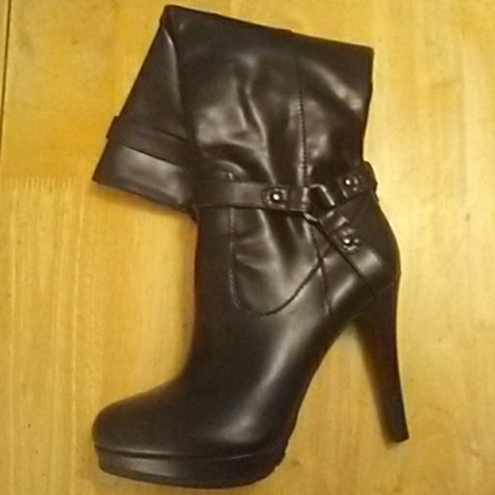 Vera Wang knee high boots